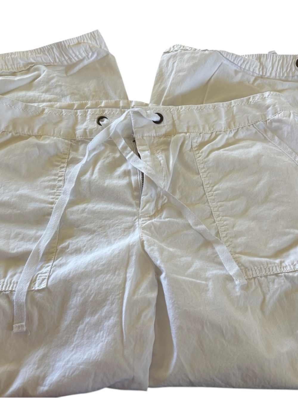 Liz Claiborne White Cropped Drawstring Pants